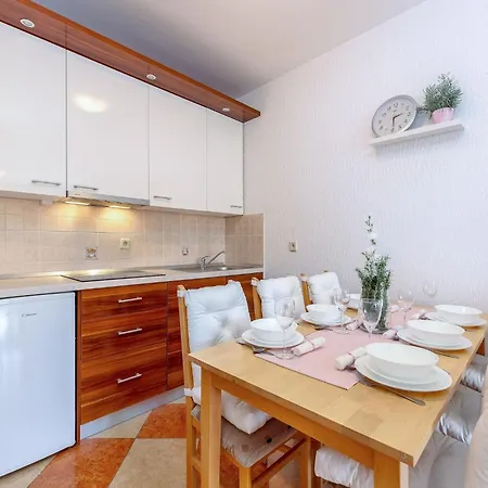 Apartment In Kvarner With Bubble Bath, Cleaning Included Apartment Crikvenica