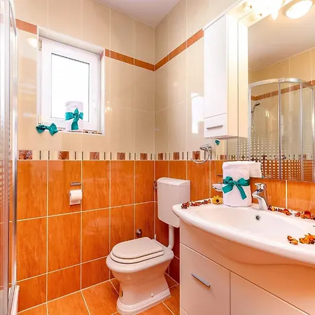 Apartment Apartment In Kvarner With Bubble Bath, Cleaning Included